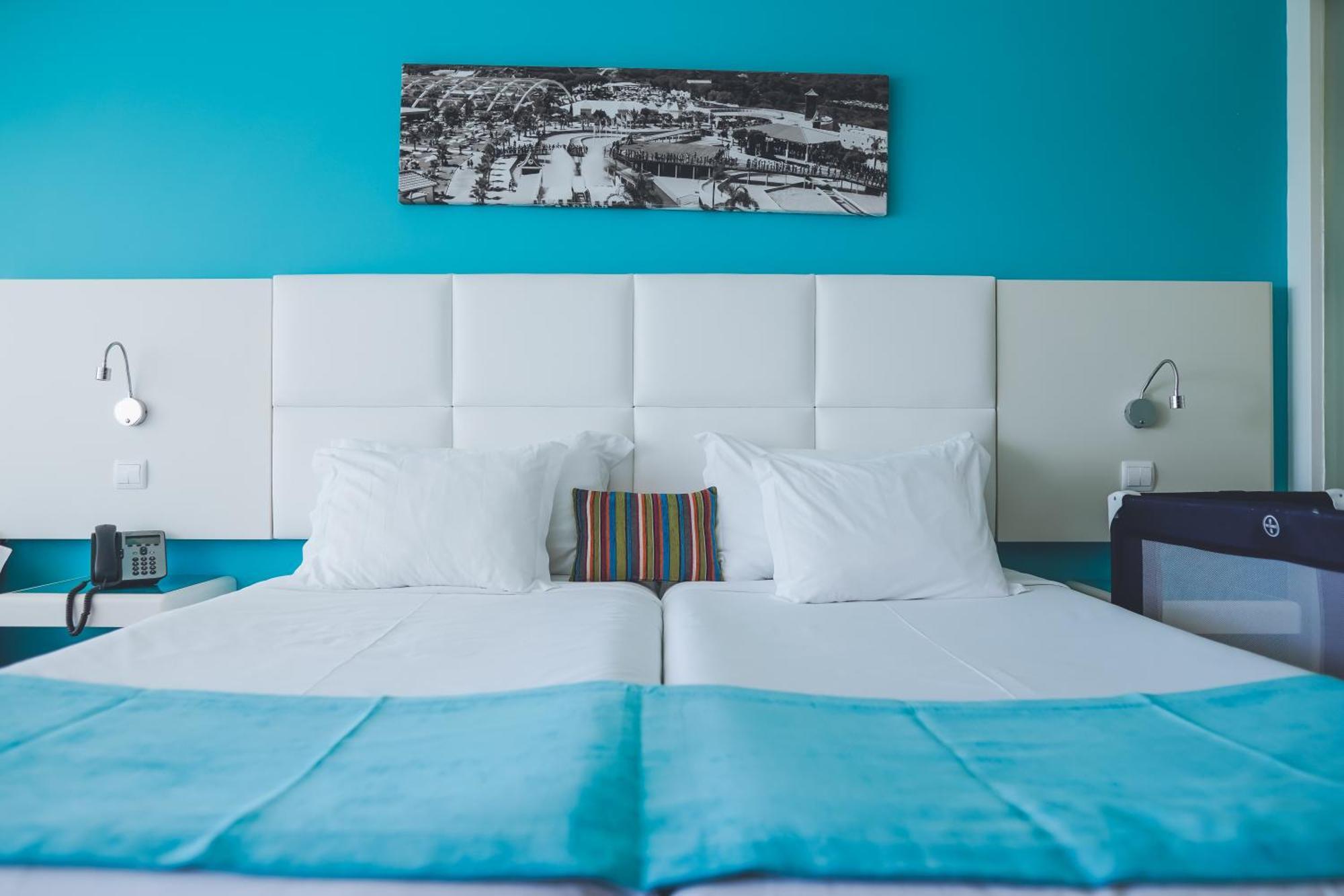 Aquashow Park Hotel Quarteira Chambre photo